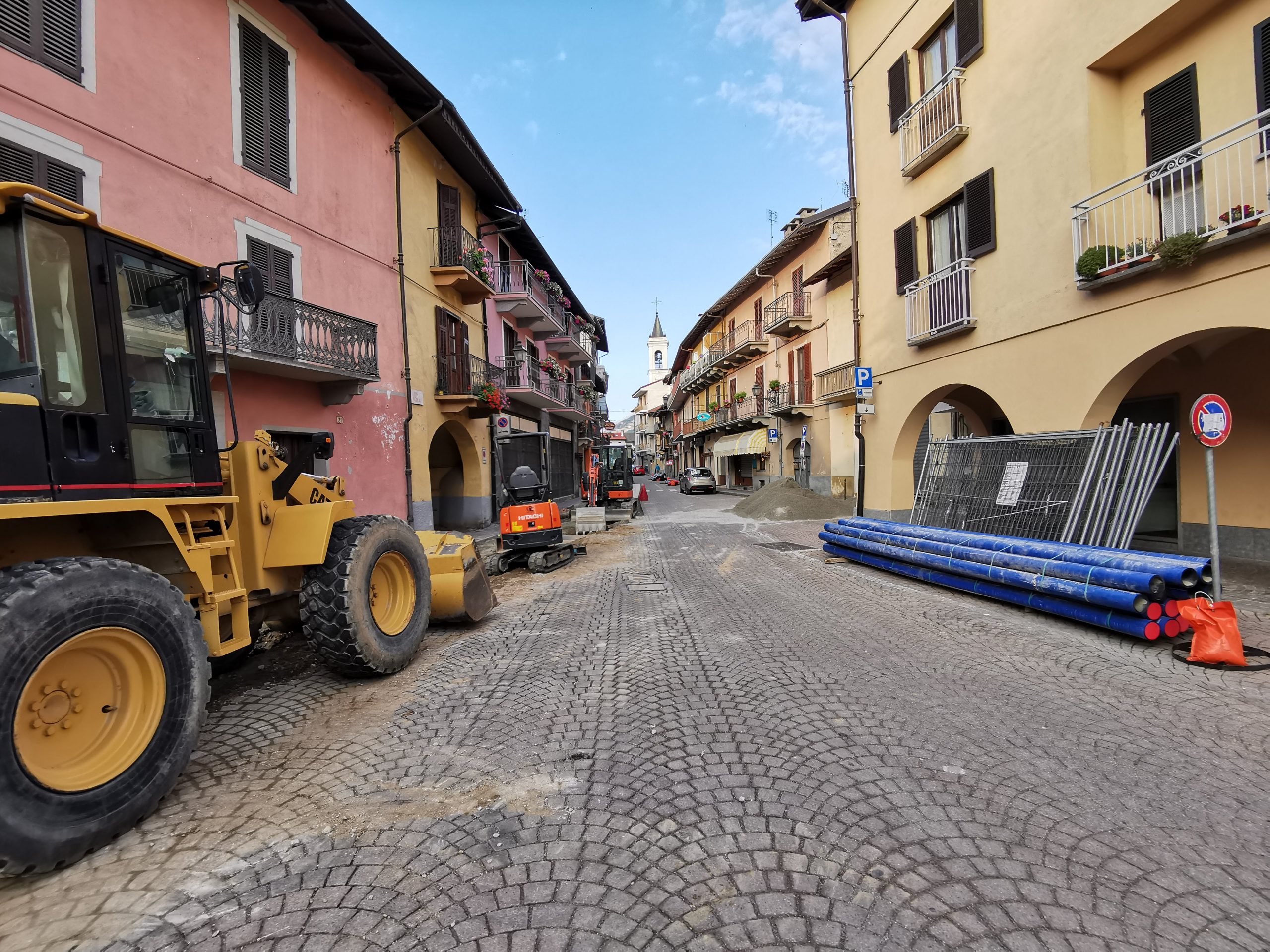 Roccavione Lavori in centro Foto Giorgio Bernardi 09.2019