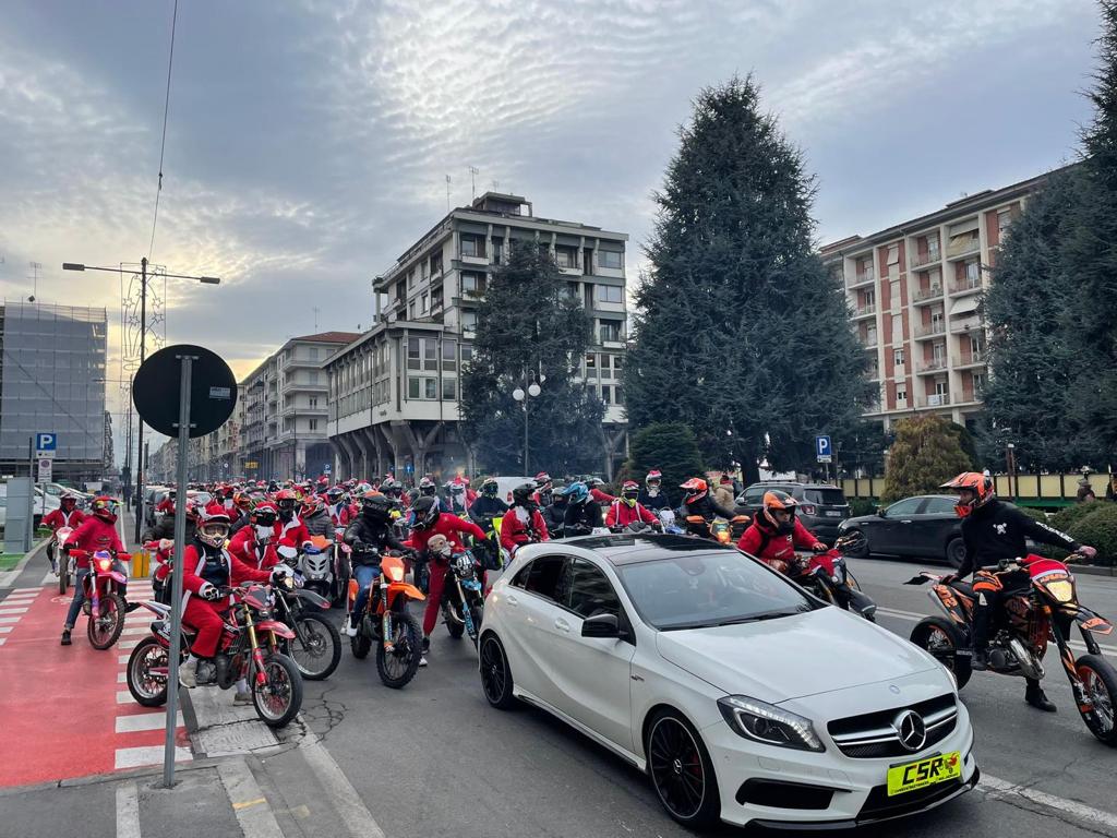 Babbi Natale in moto