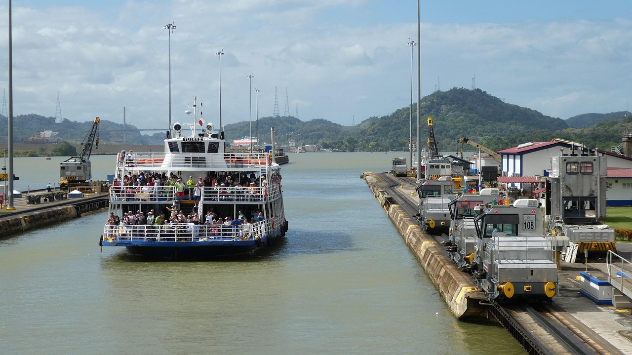 canale di Panama (foto Pixabay)