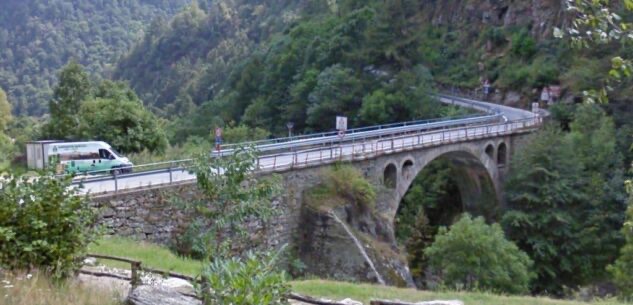 La Guida - A rilento i lavori sul ponte di Oncino