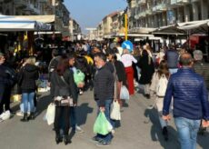 La Guida - Fiera del Marrone, domenica 19 a Cuneo mercato straordinario